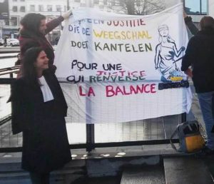 "Pour une justice qui renverse la balance" Photo de Fem & Law