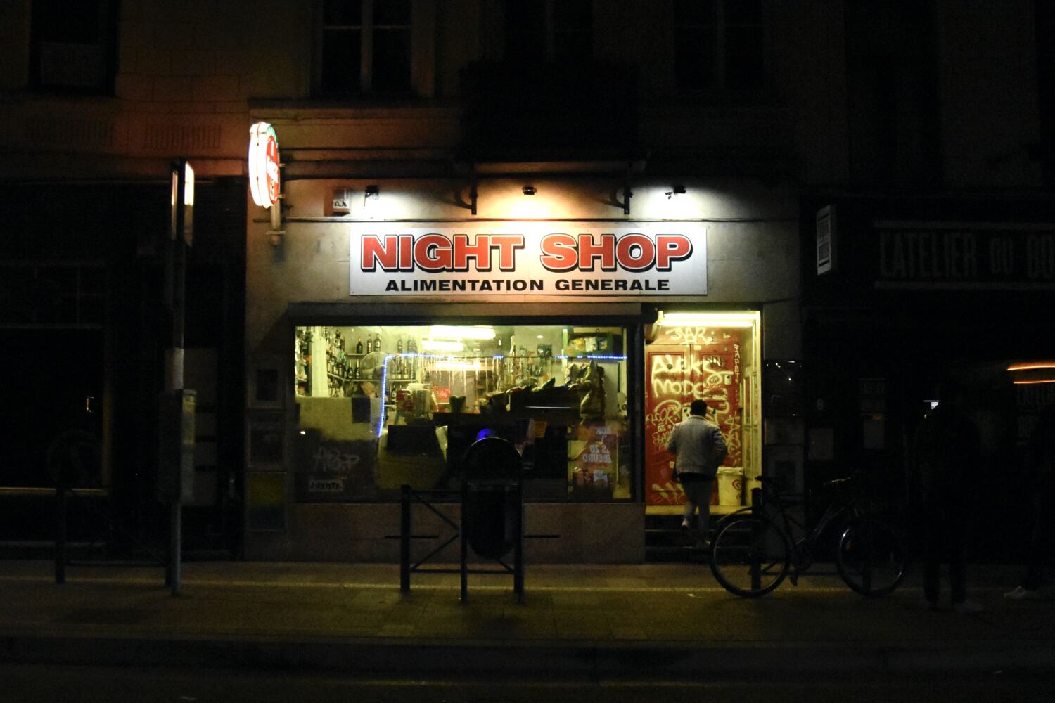 « Night-shops » : histoires de nuit et d’ailleurs